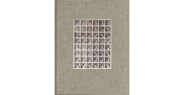 The pictures included in this envelope