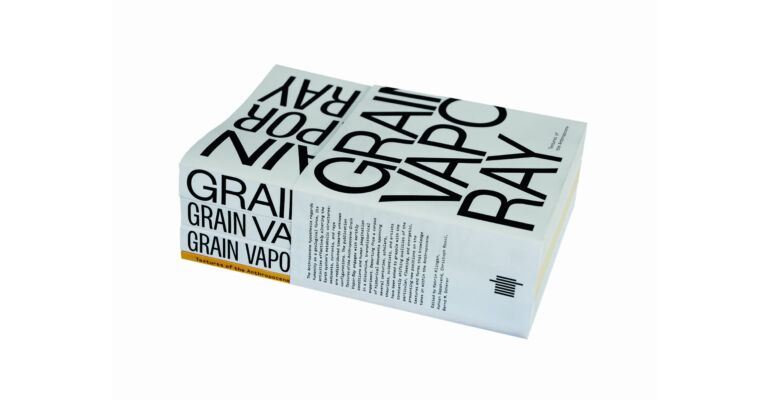 Textures of the Anthropocene - Grain Vapor Ray  (4 volumes)