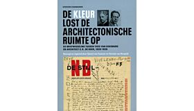 De kleur lost de architectonische ruimte op